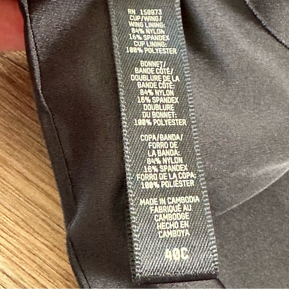 SKIMS Push Up Teardrop Bra 40C Underwire Black Ultimate Padded T-Shirt Smoothing - Picture 6 of 6